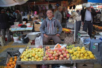 Kış meyveleri tezgahta