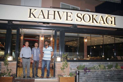  Kahve Sokağı açılıyor