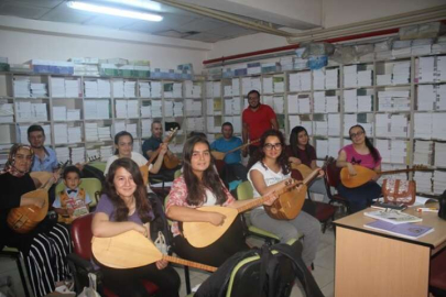 Bağlama kursuna yoğun ilgi